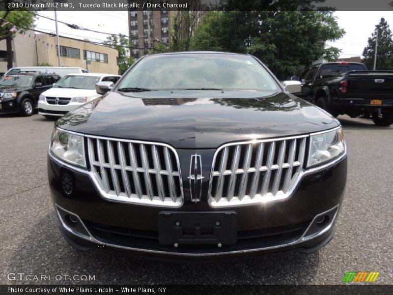 Tuxedo Black Metallic / Dark Charcoal 2010 Lincoln MKZ FWD