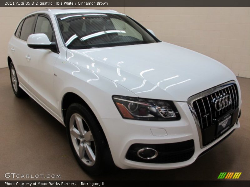 Ibis White / Cinnamon Brown 2011 Audi Q5 3.2 quattro