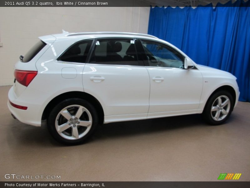 Ibis White / Cinnamon Brown 2011 Audi Q5 3.2 quattro