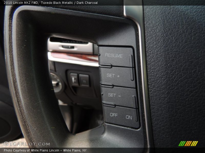 Tuxedo Black Metallic / Dark Charcoal 2010 Lincoln MKZ FWD