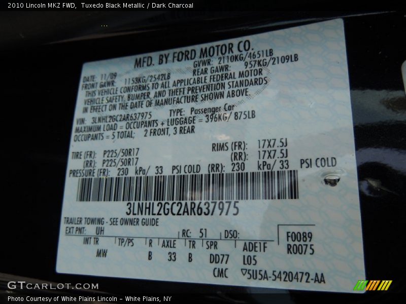 Tuxedo Black Metallic / Dark Charcoal 2010 Lincoln MKZ FWD