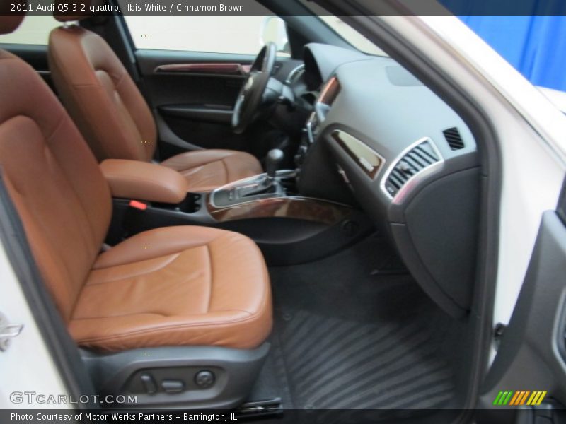 Ibis White / Cinnamon Brown 2011 Audi Q5 3.2 quattro