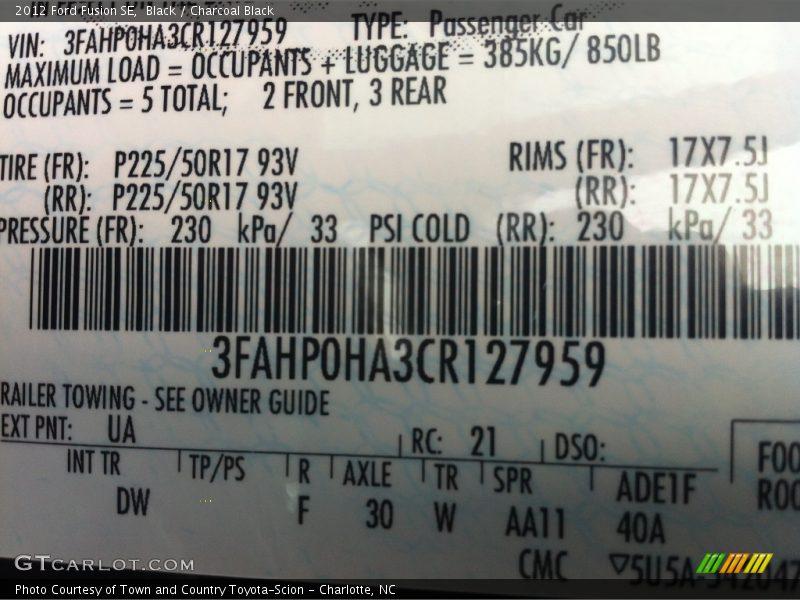 Black / Charcoal Black 2012 Ford Fusion SE