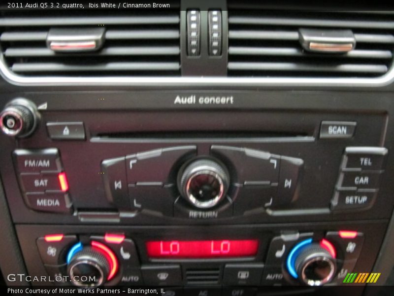 Ibis White / Cinnamon Brown 2011 Audi Q5 3.2 quattro