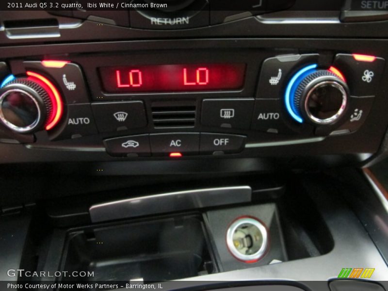 Ibis White / Cinnamon Brown 2011 Audi Q5 3.2 quattro