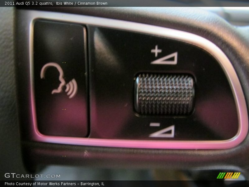 Ibis White / Cinnamon Brown 2011 Audi Q5 3.2 quattro
