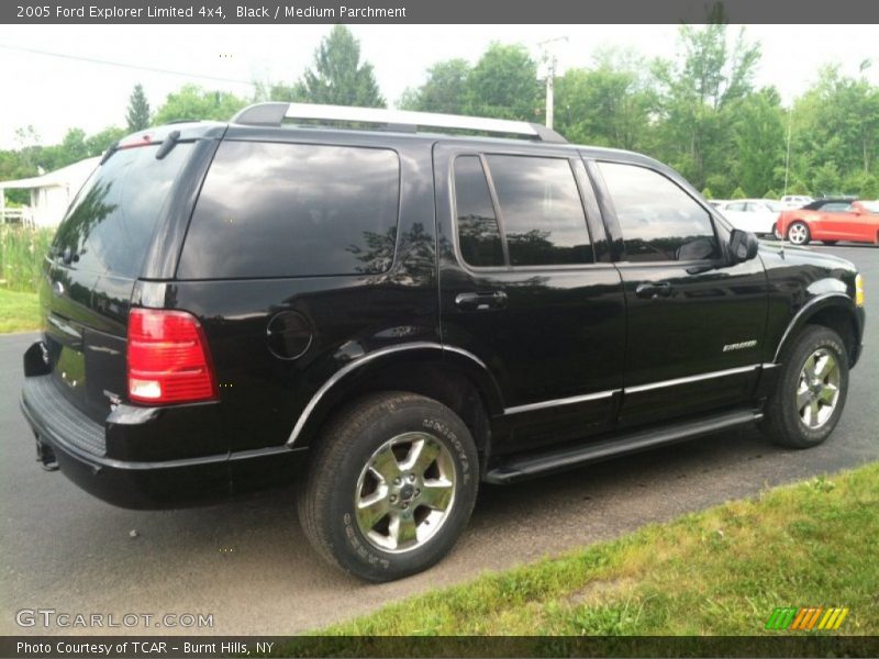 Black / Medium Parchment 2005 Ford Explorer Limited 4x4
