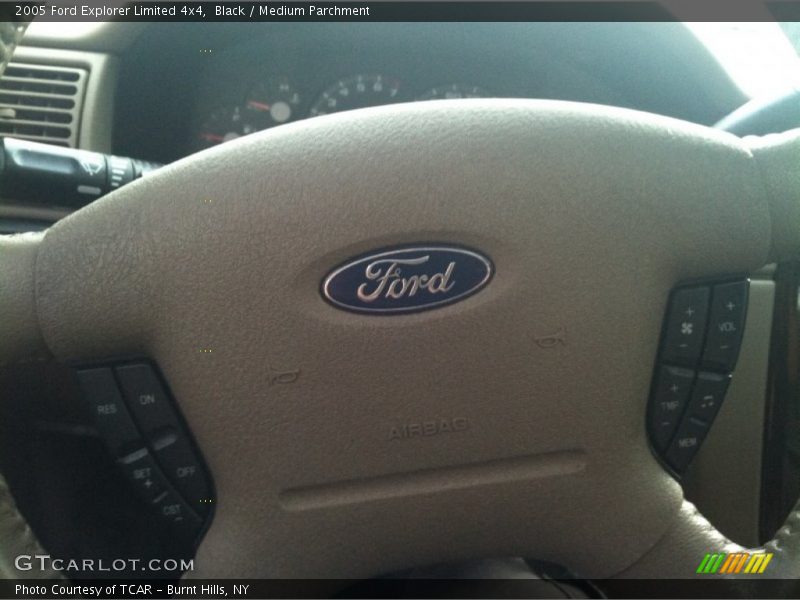 Black / Medium Parchment 2005 Ford Explorer Limited 4x4