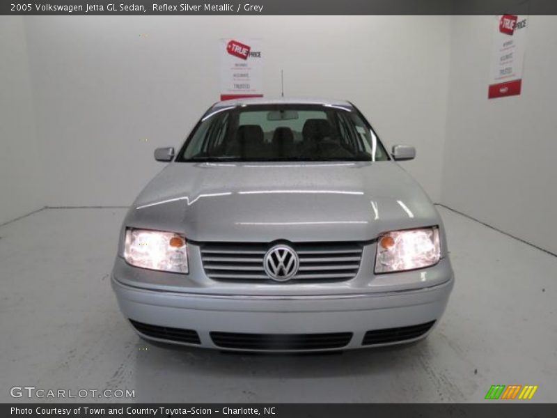 Reflex Silver Metallic / Grey 2005 Volkswagen Jetta GL Sedan