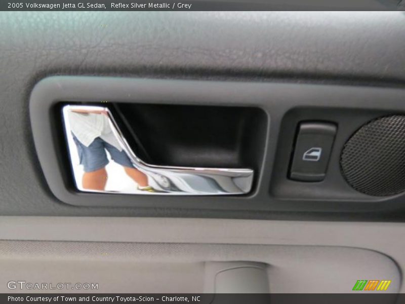 Reflex Silver Metallic / Grey 2005 Volkswagen Jetta GL Sedan