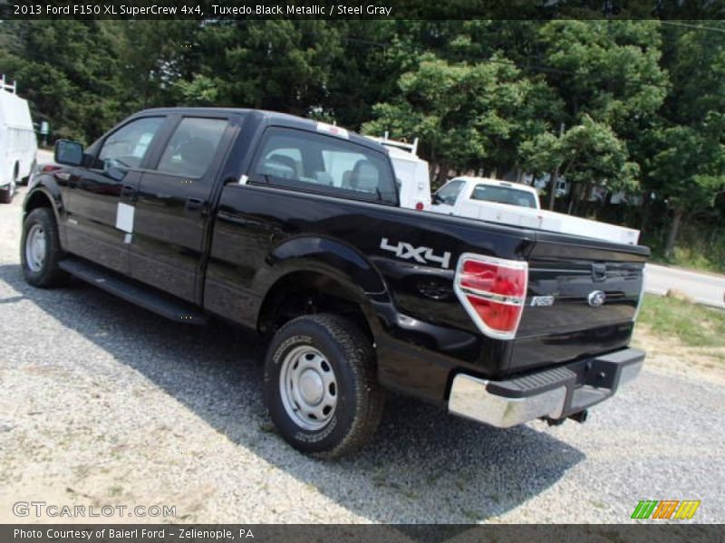 Tuxedo Black Metallic / Steel Gray 2013 Ford F150 XL SuperCrew 4x4