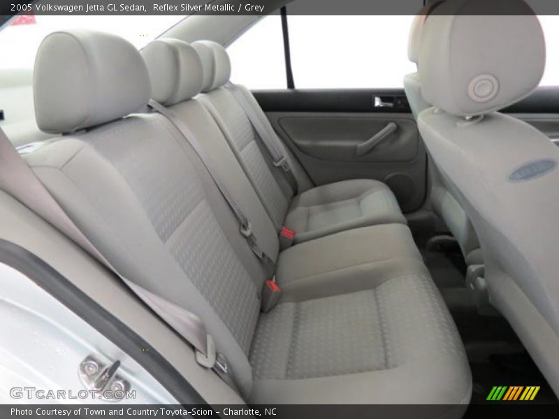 Reflex Silver Metallic / Grey 2005 Volkswagen Jetta GL Sedan