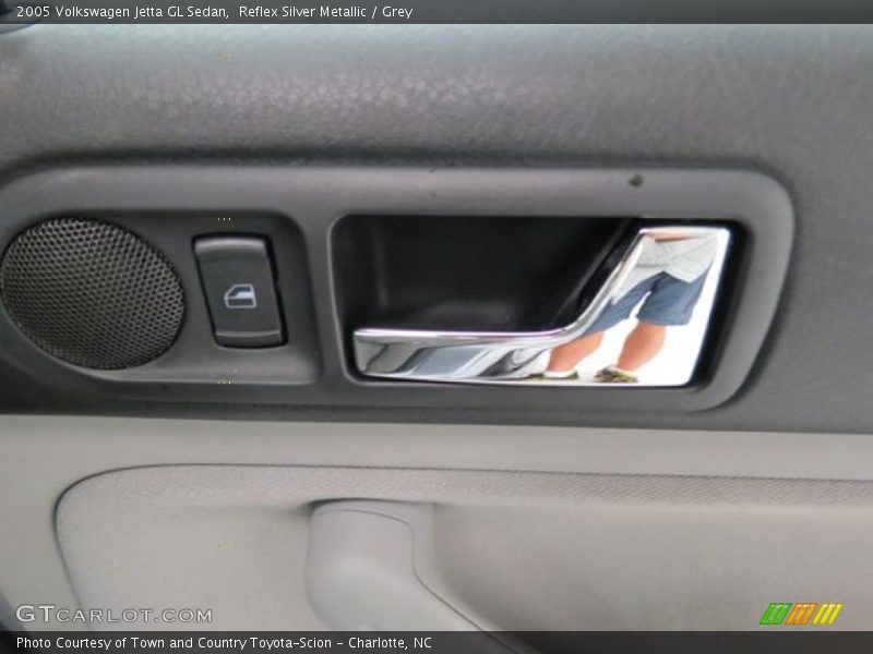 Reflex Silver Metallic / Grey 2005 Volkswagen Jetta GL Sedan