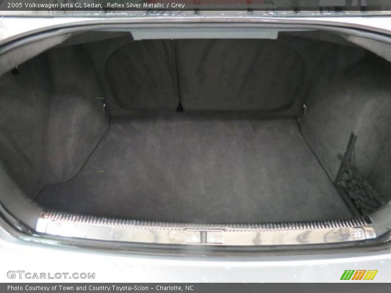 Reflex Silver Metallic / Grey 2005 Volkswagen Jetta GL Sedan