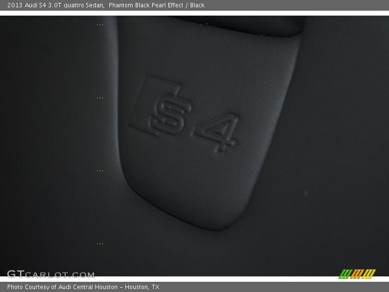 Phantom Black Pearl Effect / Black 2013 Audi S4 3.0T quattro Sedan