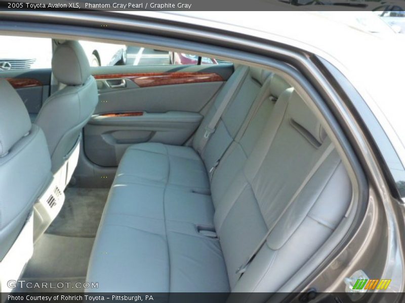 Phantom Gray Pearl / Graphite Gray 2005 Toyota Avalon XLS