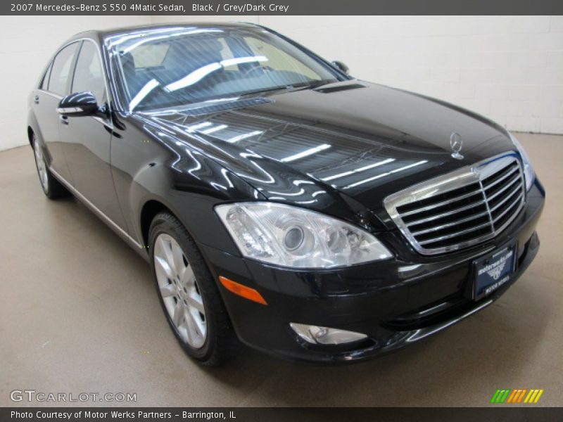 Black / Grey/Dark Grey 2007 Mercedes-Benz S 550 4Matic Sedan