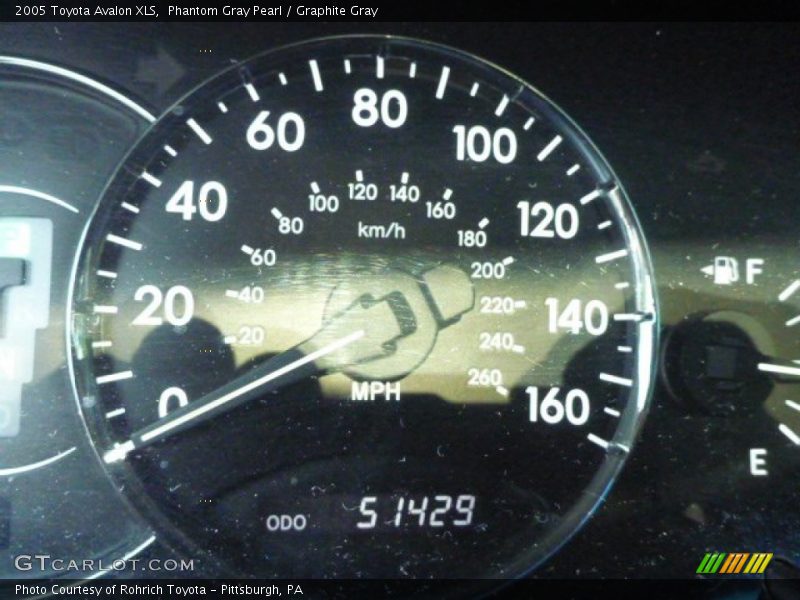 Phantom Gray Pearl / Graphite Gray 2005 Toyota Avalon XLS