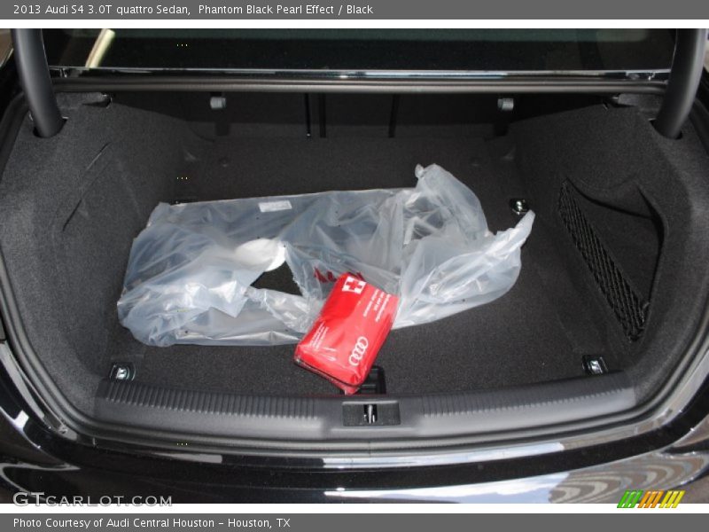 Phantom Black Pearl Effect / Black 2013 Audi S4 3.0T quattro Sedan