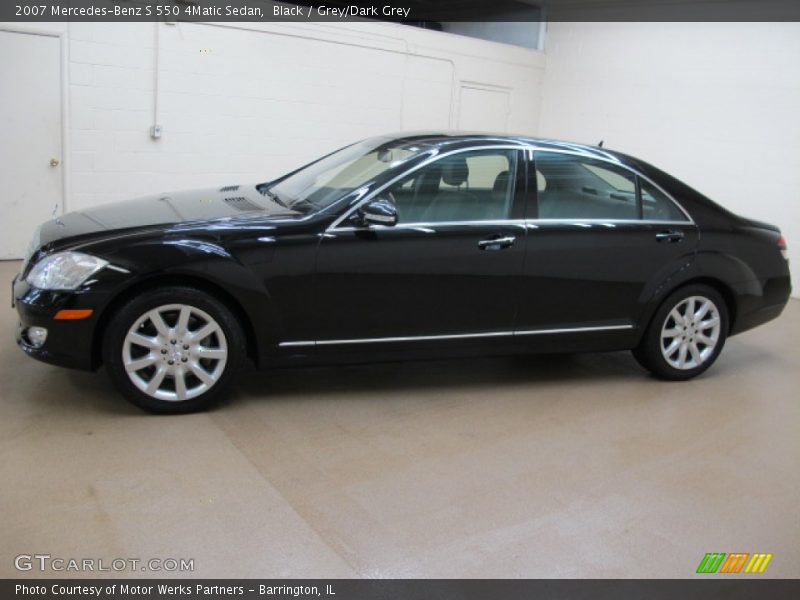 Black / Grey/Dark Grey 2007 Mercedes-Benz S 550 4Matic Sedan