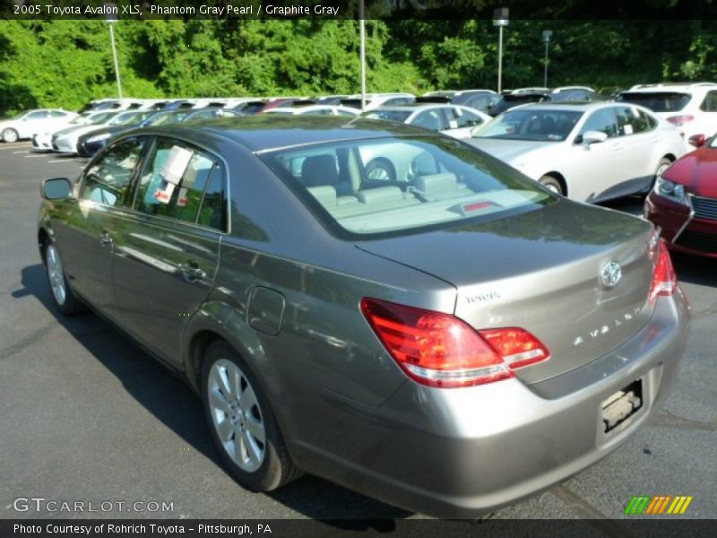 Phantom Gray Pearl / Graphite Gray 2005 Toyota Avalon XLS