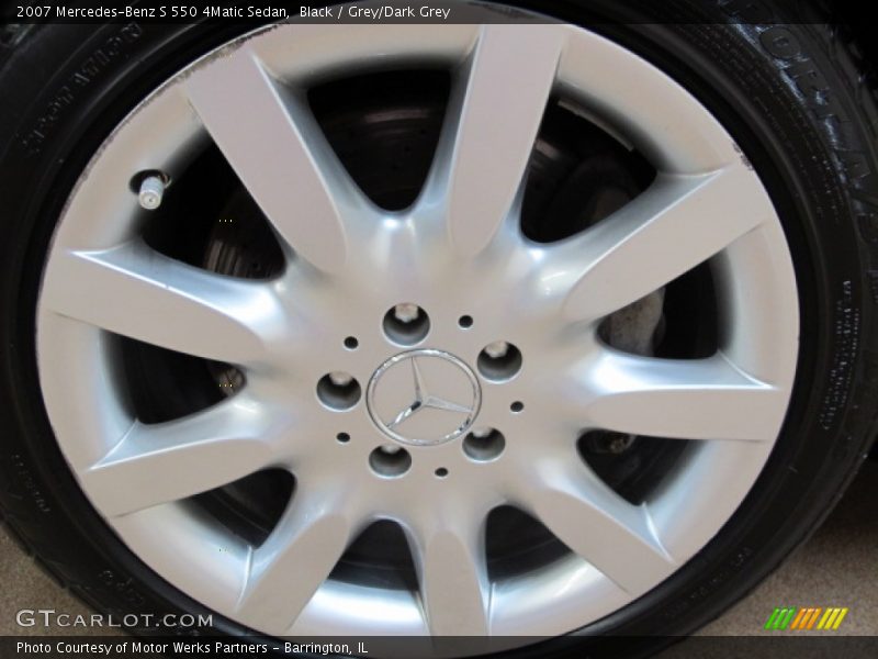 Black / Grey/Dark Grey 2007 Mercedes-Benz S 550 4Matic Sedan
