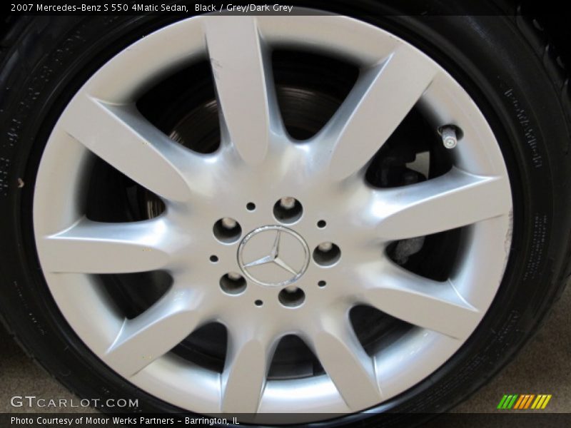 Black / Grey/Dark Grey 2007 Mercedes-Benz S 550 4Matic Sedan