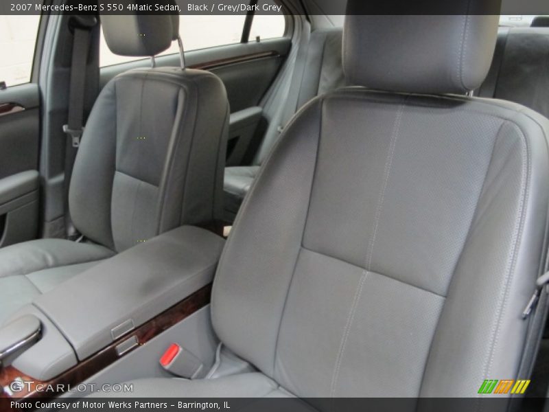 Black / Grey/Dark Grey 2007 Mercedes-Benz S 550 4Matic Sedan