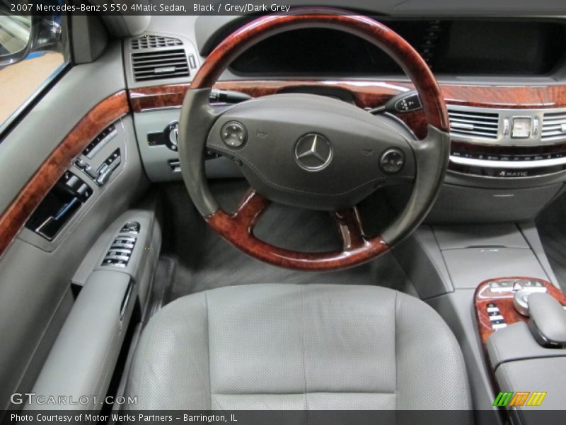 Black / Grey/Dark Grey 2007 Mercedes-Benz S 550 4Matic Sedan