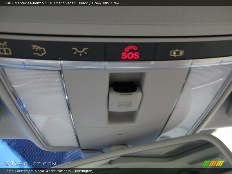 Black / Grey/Dark Grey 2007 Mercedes-Benz S 550 4Matic Sedan
