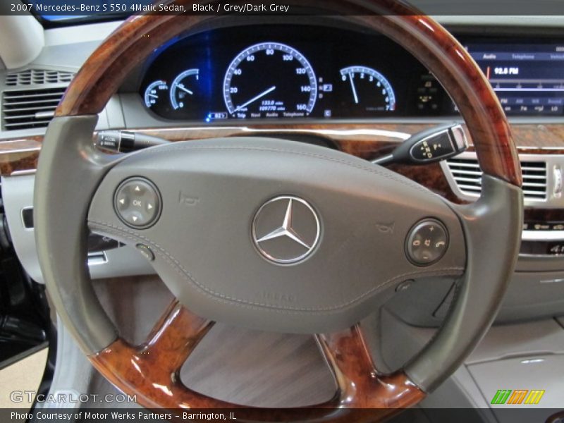 Black / Grey/Dark Grey 2007 Mercedes-Benz S 550 4Matic Sedan