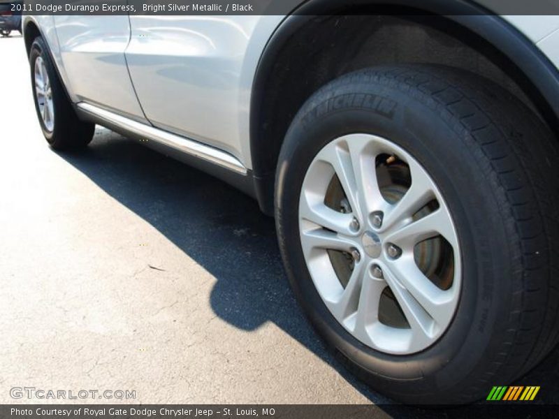 Bright Silver Metallic / Black 2011 Dodge Durango Express