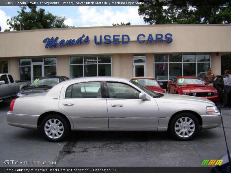 Silver Birch Metallic / Medium Light Stone 2009 Lincoln Town Car Signature Limited