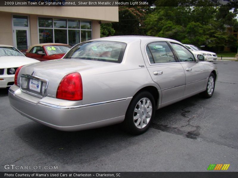 Silver Birch Metallic / Medium Light Stone 2009 Lincoln Town Car Signature Limited