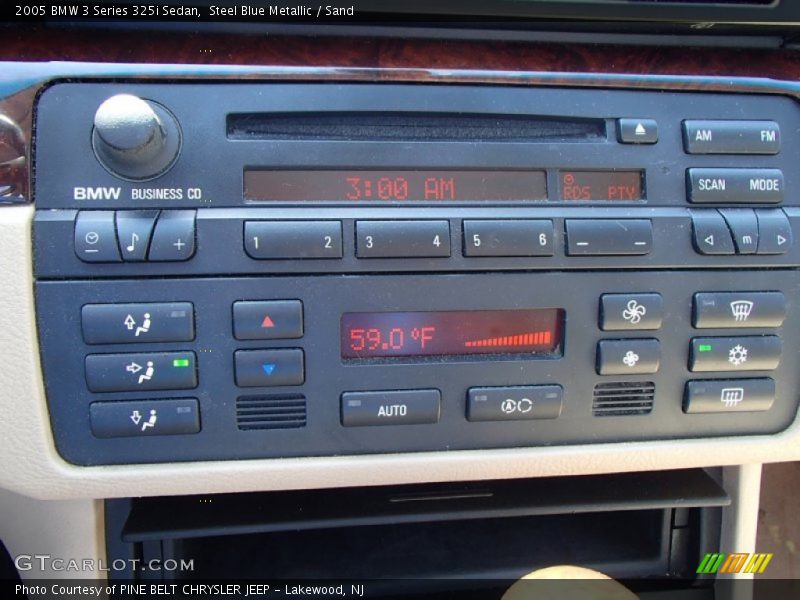 Audio System of 2005 3 Series 325i Sedan