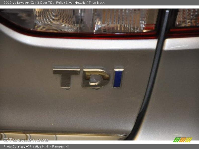 Reflex Silver Metallic / Titan Black 2012 Volkswagen Golf 2 Door TDI