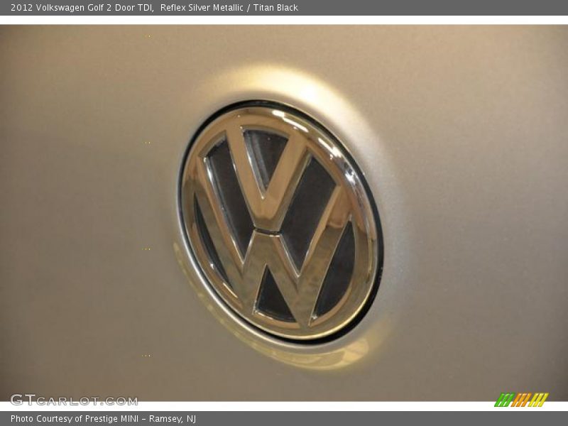 Reflex Silver Metallic / Titan Black 2012 Volkswagen Golf 2 Door TDI