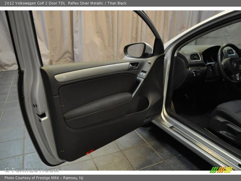 Reflex Silver Metallic / Titan Black 2012 Volkswagen Golf 2 Door TDI