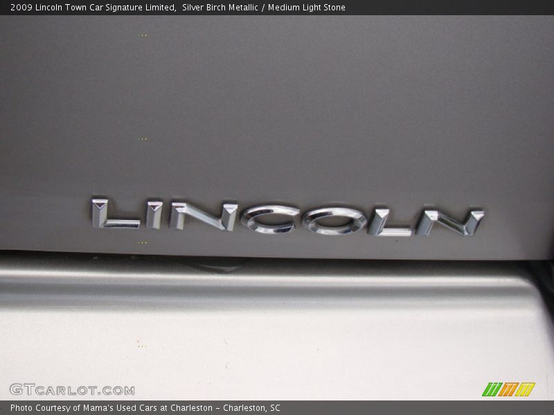 Silver Birch Metallic / Medium Light Stone 2009 Lincoln Town Car Signature Limited