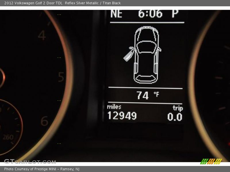Reflex Silver Metallic / Titan Black 2012 Volkswagen Golf 2 Door TDI
