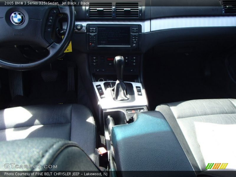 Jet Black / Black 2005 BMW 3 Series 325i Sedan