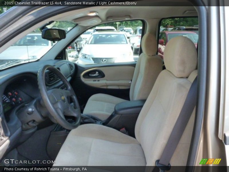 Sandstone Metallic / Light Cashmere/Ebony 2005 Chevrolet TrailBlazer LS 4x4