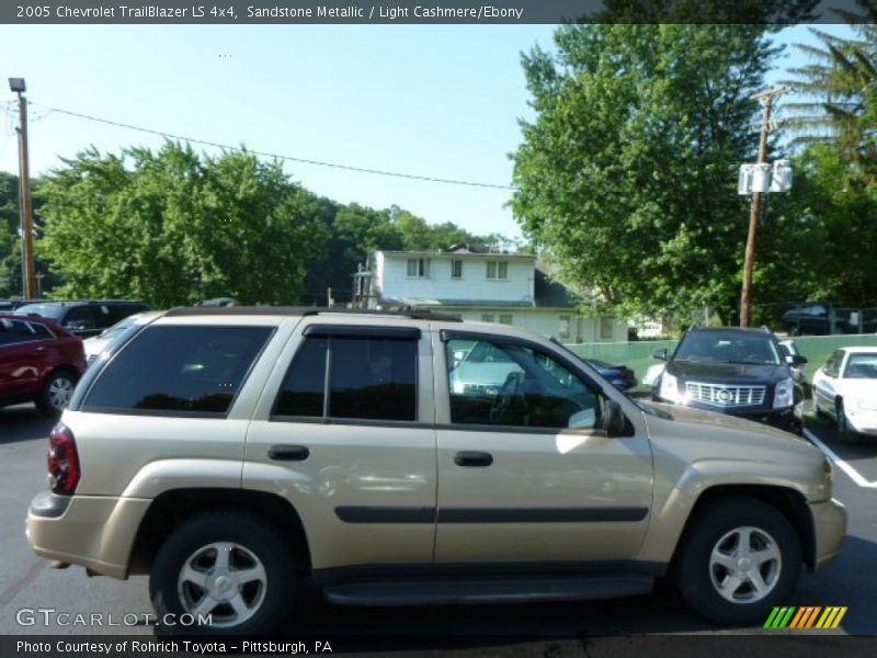 Sandstone Metallic / Light Cashmere/Ebony 2005 Chevrolet TrailBlazer LS 4x4