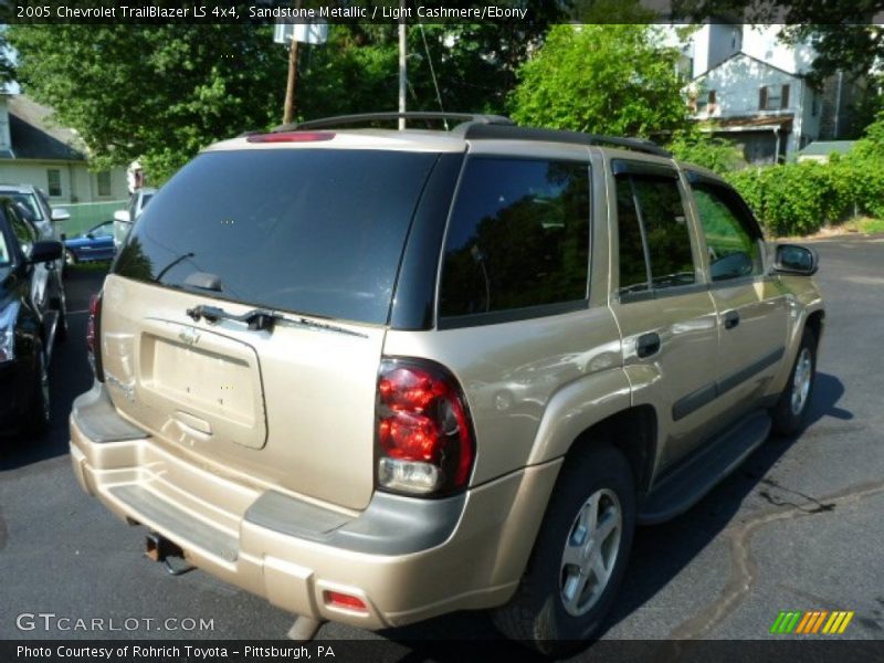 Sandstone Metallic / Light Cashmere/Ebony 2005 Chevrolet TrailBlazer LS 4x4