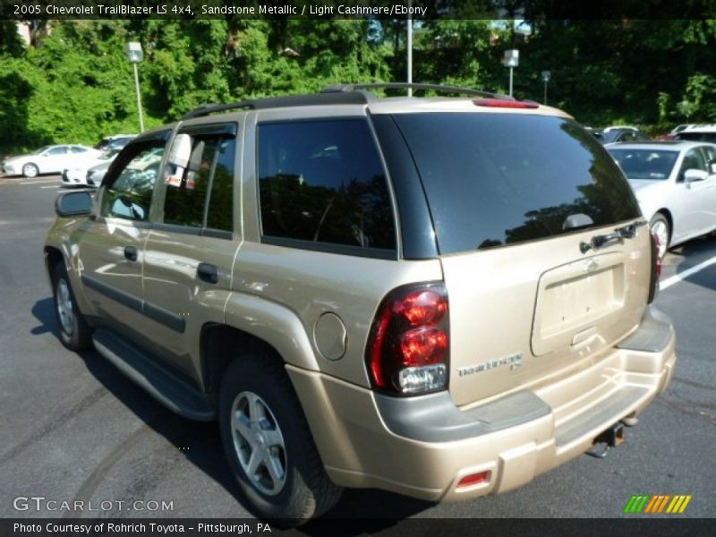 Sandstone Metallic / Light Cashmere/Ebony 2005 Chevrolet TrailBlazer LS 4x4