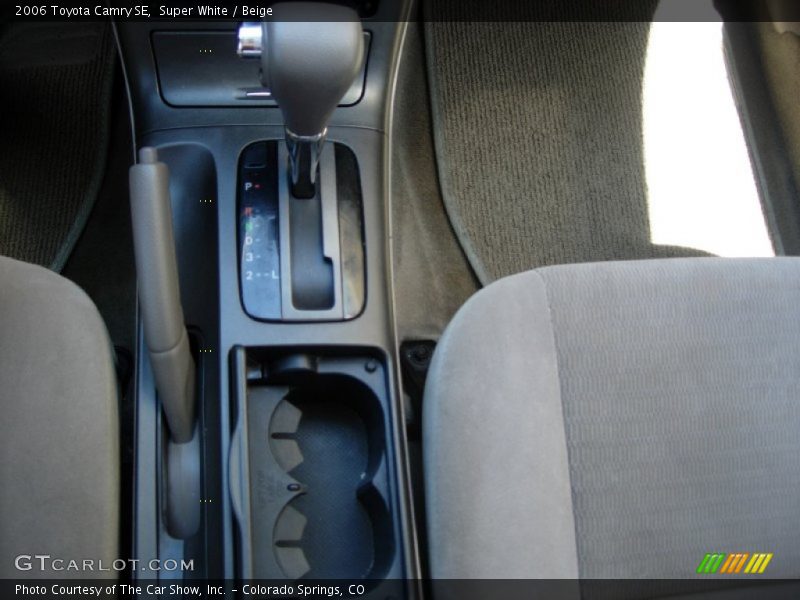 Super White / Beige 2006 Toyota Camry SE