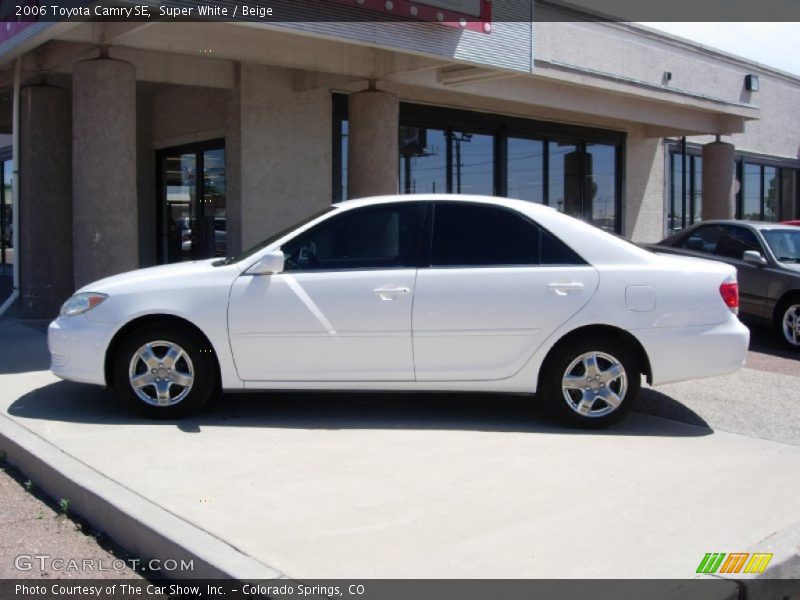 Super White / Beige 2006 Toyota Camry SE
