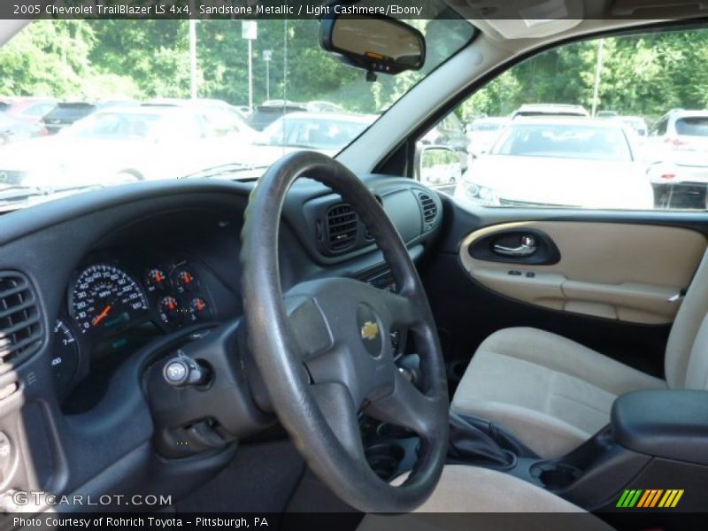 Sandstone Metallic / Light Cashmere/Ebony 2005 Chevrolet TrailBlazer LS 4x4