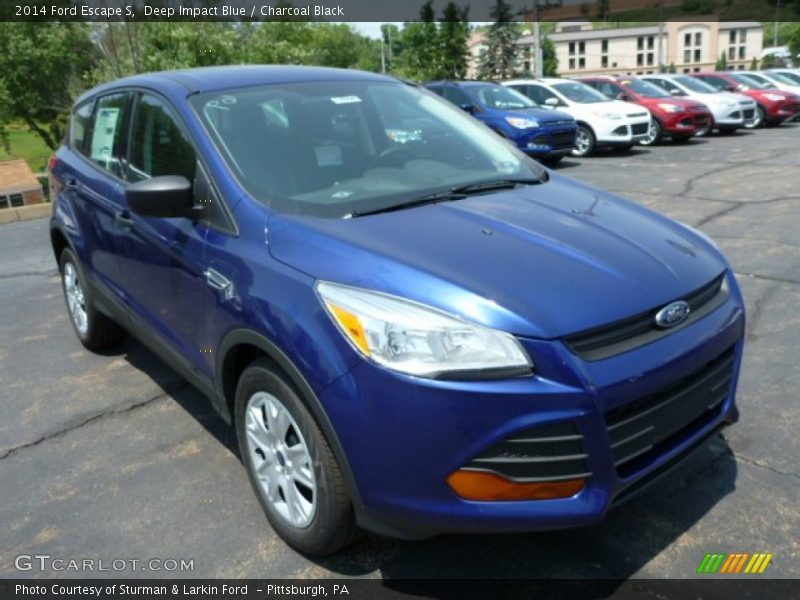 Front 3/4 View of 2014 Escape S