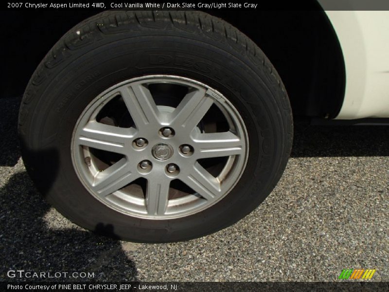 Cool Vanilla White / Dark Slate Gray/Light Slate Gray 2007 Chrysler Aspen Limited 4WD